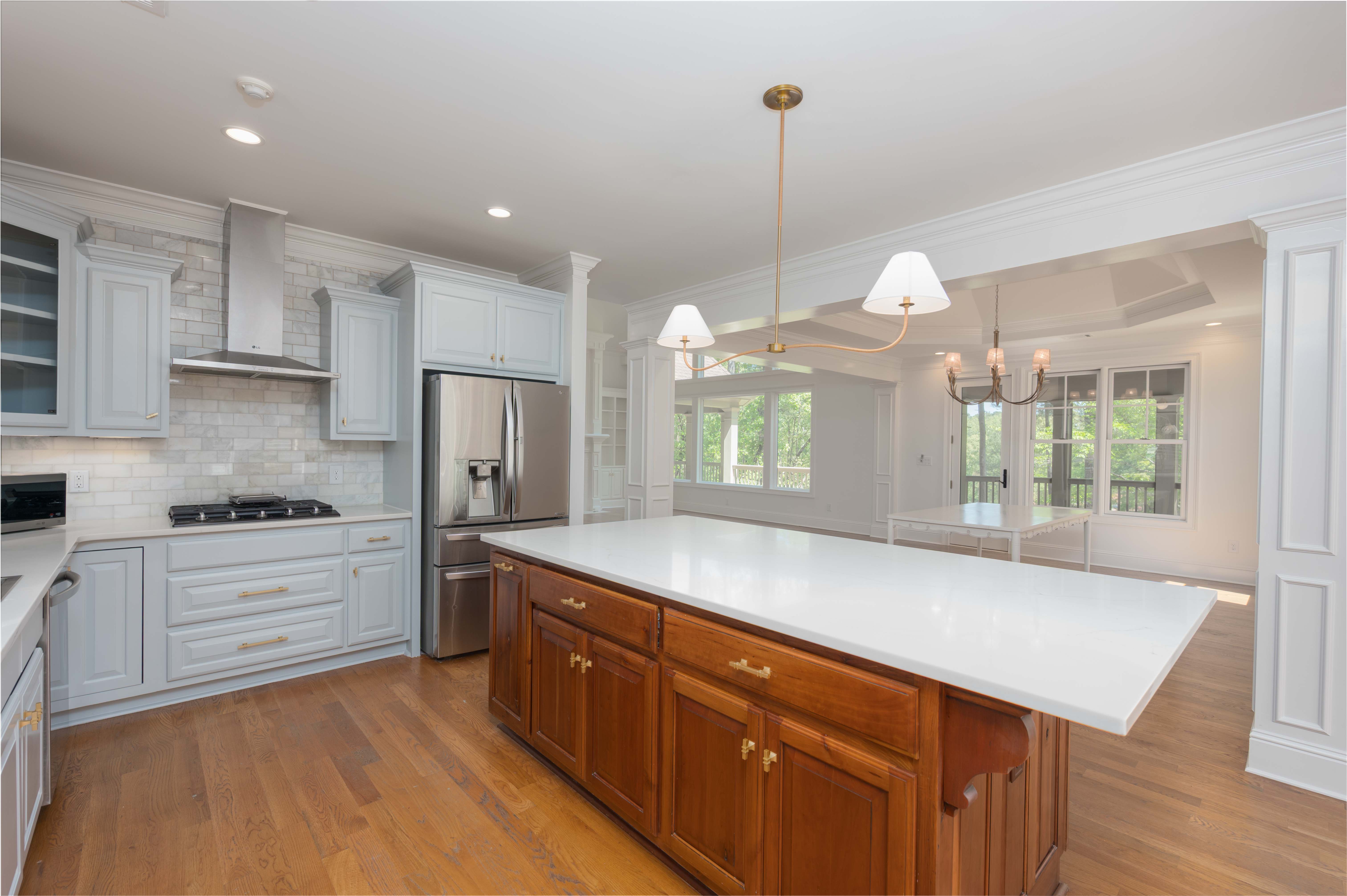 1021 Homestead image 16